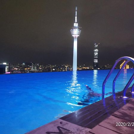Home Style At Platinum Suites Klcc Twin Towers Куала Лумпур Екстериор снимка